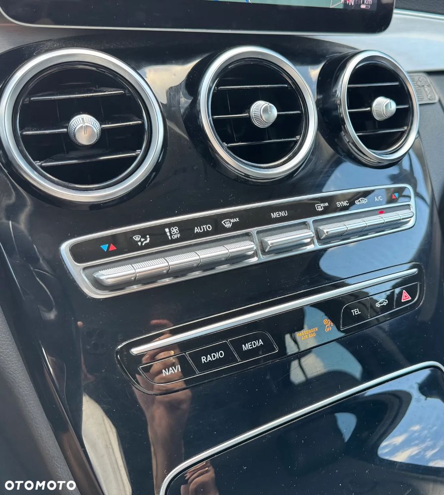 Mercedes-Benz Klasa C 200 4MATIC 9G-TRONIC - 20