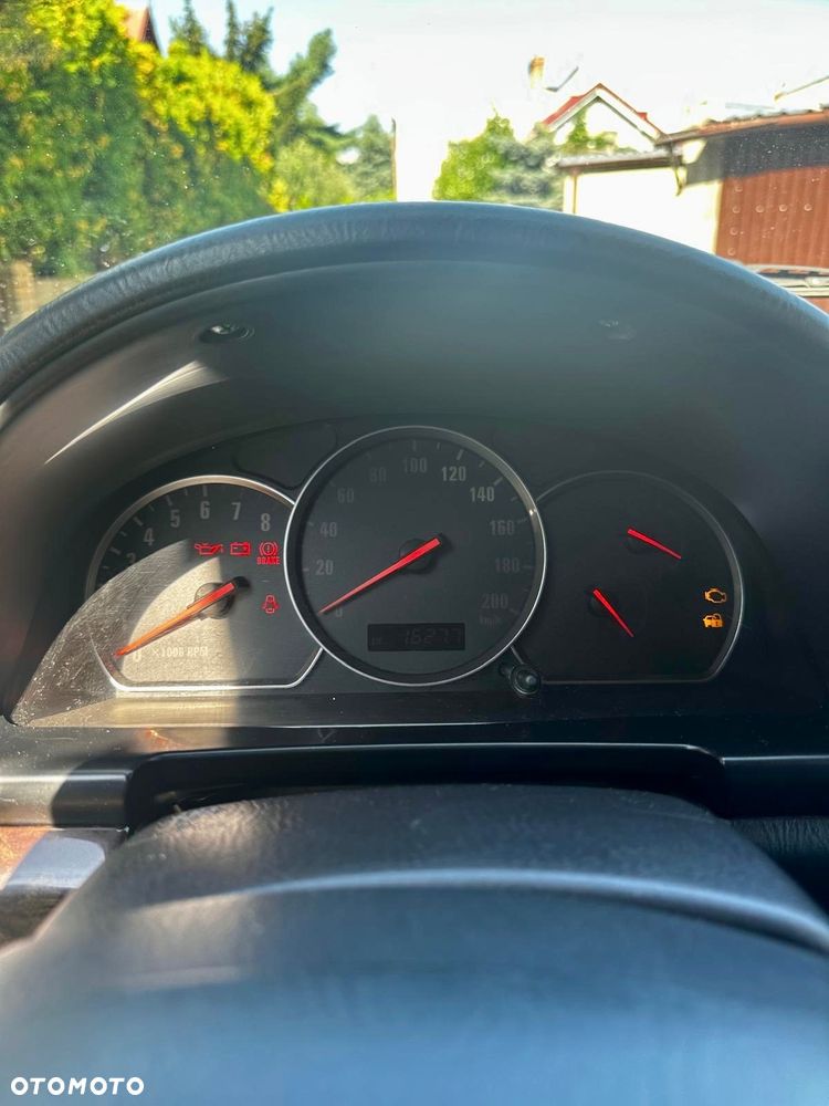 Suzuki Grand Vitara 2.7 V6 - 12