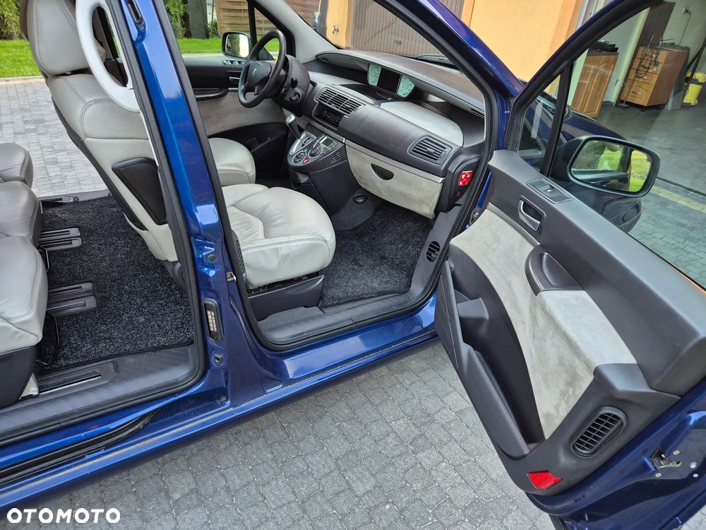 Peugeot 807 - 19