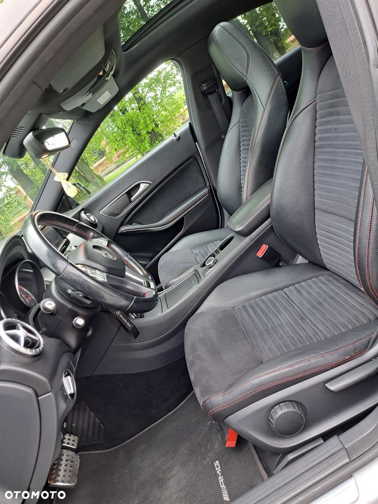 Mercedes-Benz CLA 220 CDI 7G-DCT AMG Line - 19