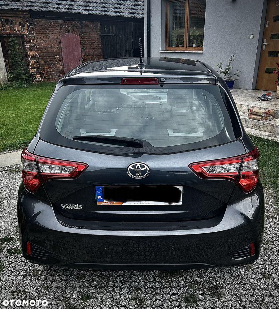 Toyota Yaris - 4