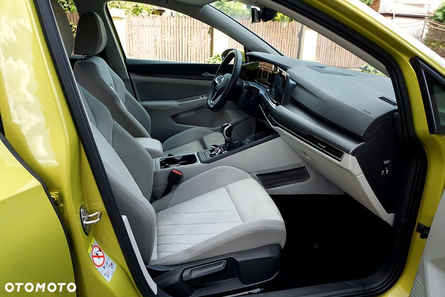 Volkswagen Golf - 27