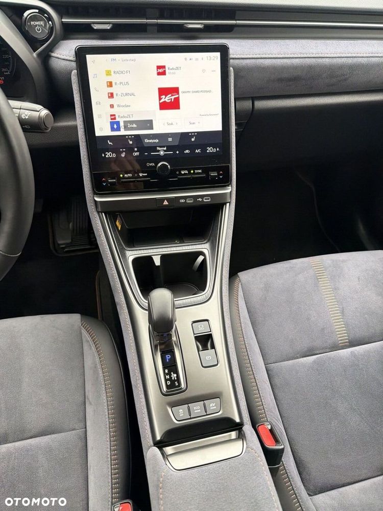 Lexus LBX 1.5 Hybrid Cool AWD - 16