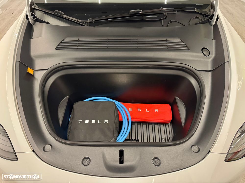 Tesla Model Y Long Range Tração Integral - 22