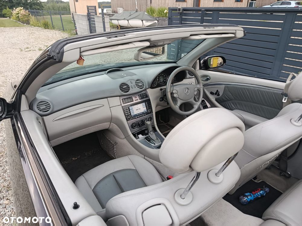 Mercedes-Benz CLK - 10