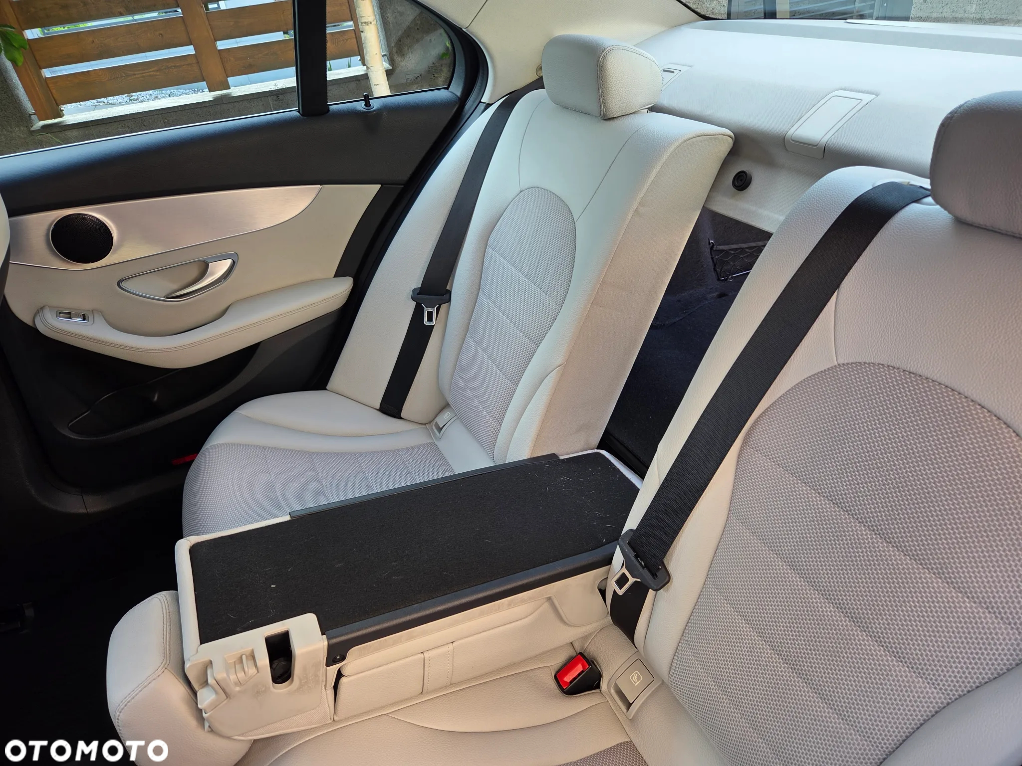 Mercedes-Benz Klasa C 200 4-Matic 7G-TRONIC - 21