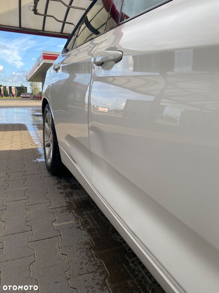 BMW 3GT 320d - 11