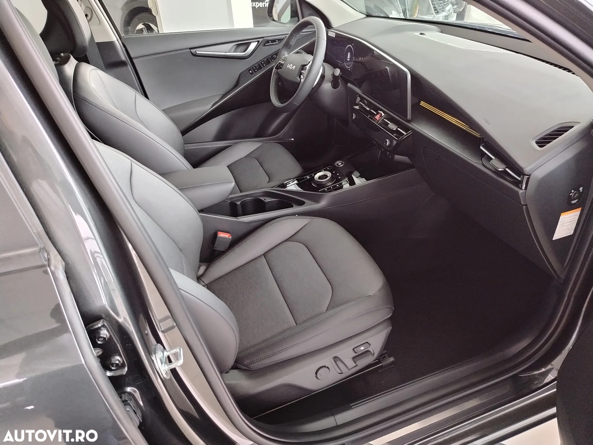 Kia Niro 1.6 GDI HEV 2WD OPF Aut. Edition 7 - 9