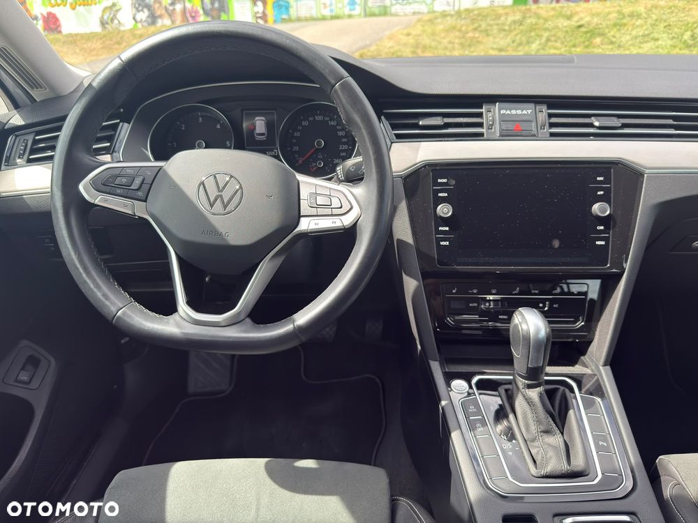 Volkswagen Passat 2.0 TDI EVO Business DSG - 17