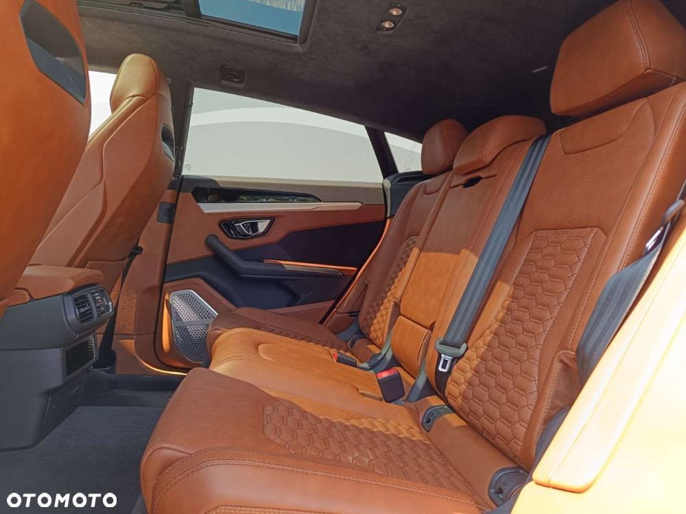 Lamborghini Urus - 33