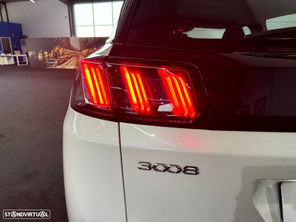 Peugeot 3008 1.5 BlueHDi Allure Pack EAT8 - 15