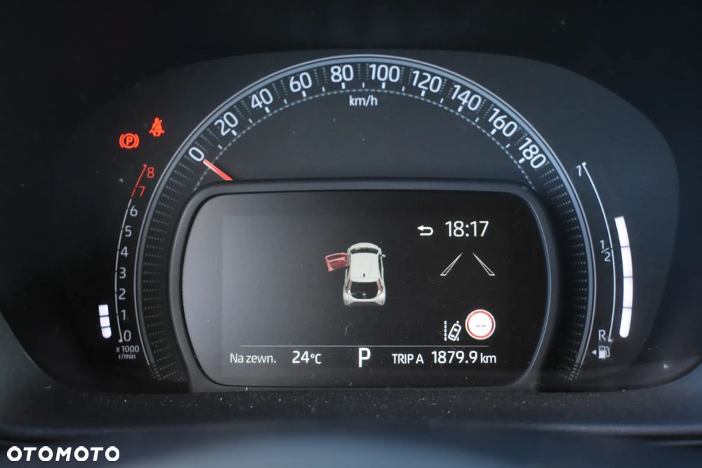 Toyota Aygo x.shift x-play connect - 18