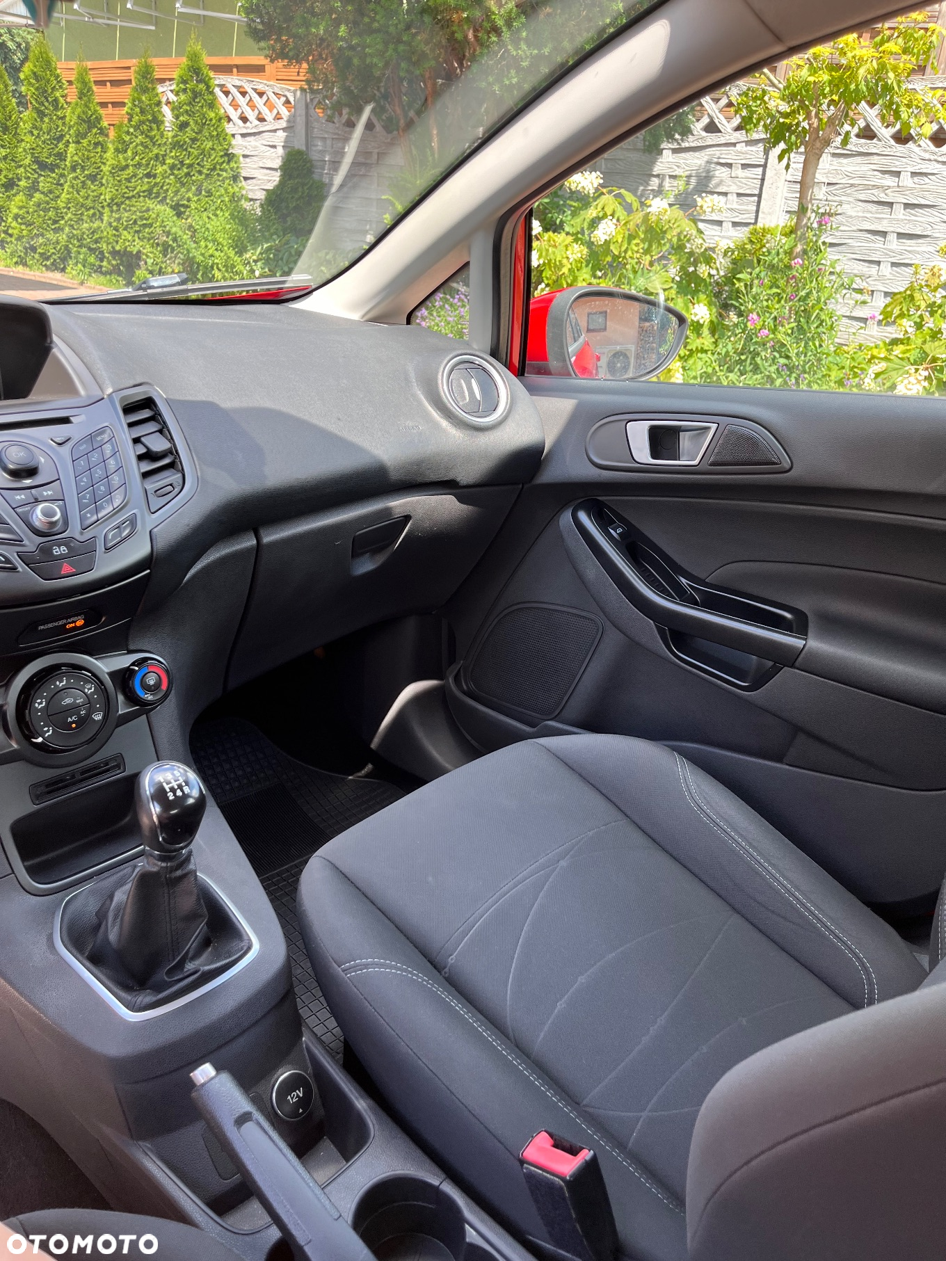 Ford Fiesta - 12