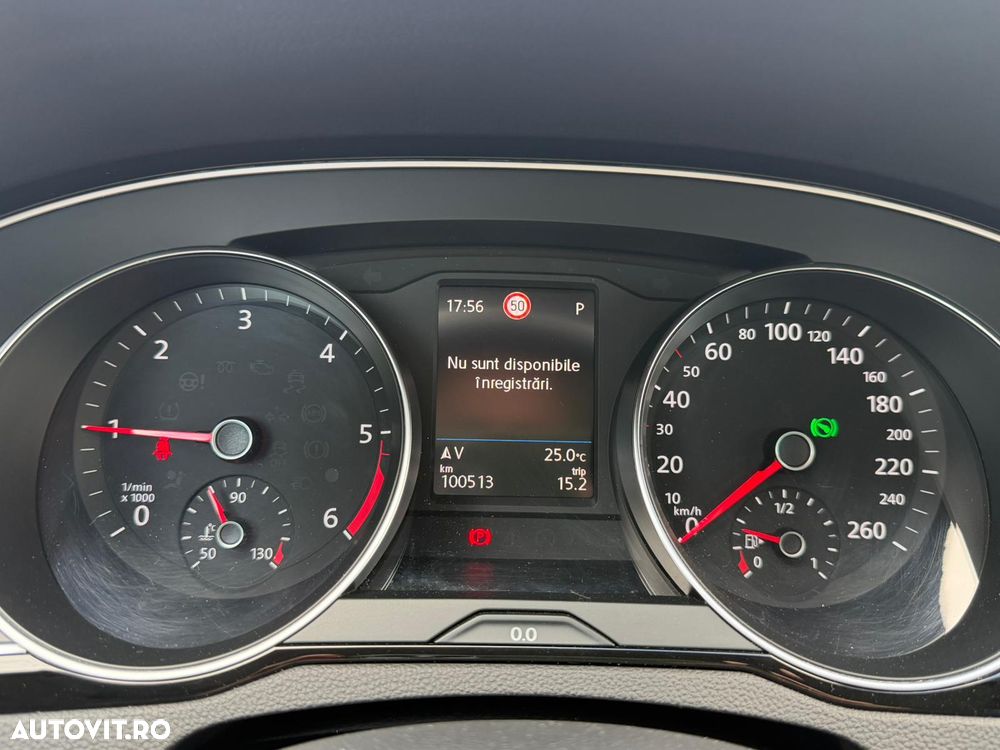 Volkswagen Passat 2.0 TDI DSG Highline - 17
