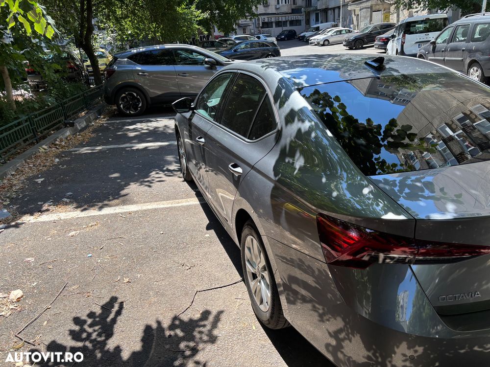 Skoda Octavia 2.0 TDI DSG Style - 4