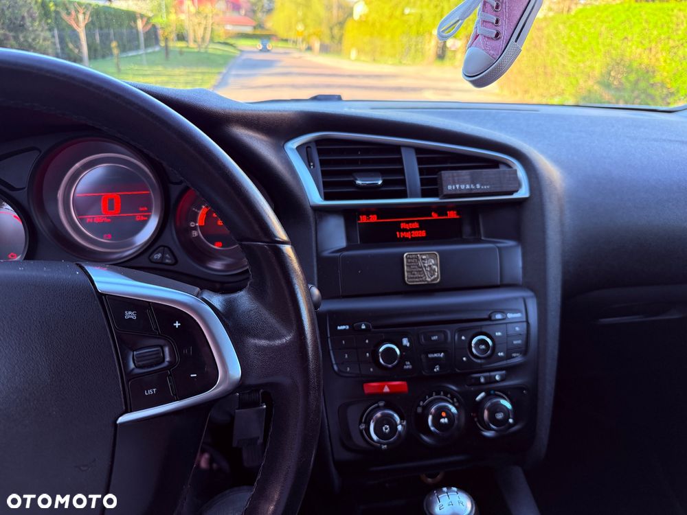Citroën C4 1.6 HDi Attraction - 17