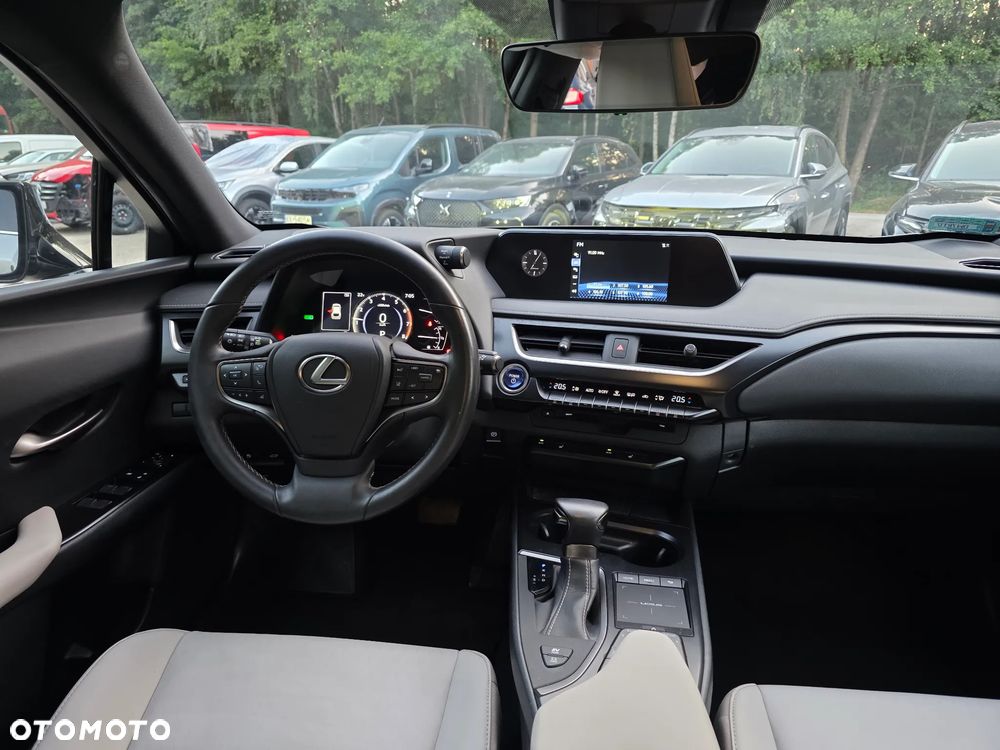 Lexus UX 250h GPF F Impression 2WD - 17