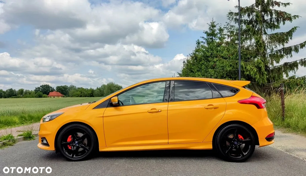 Ford Focus ST - 5