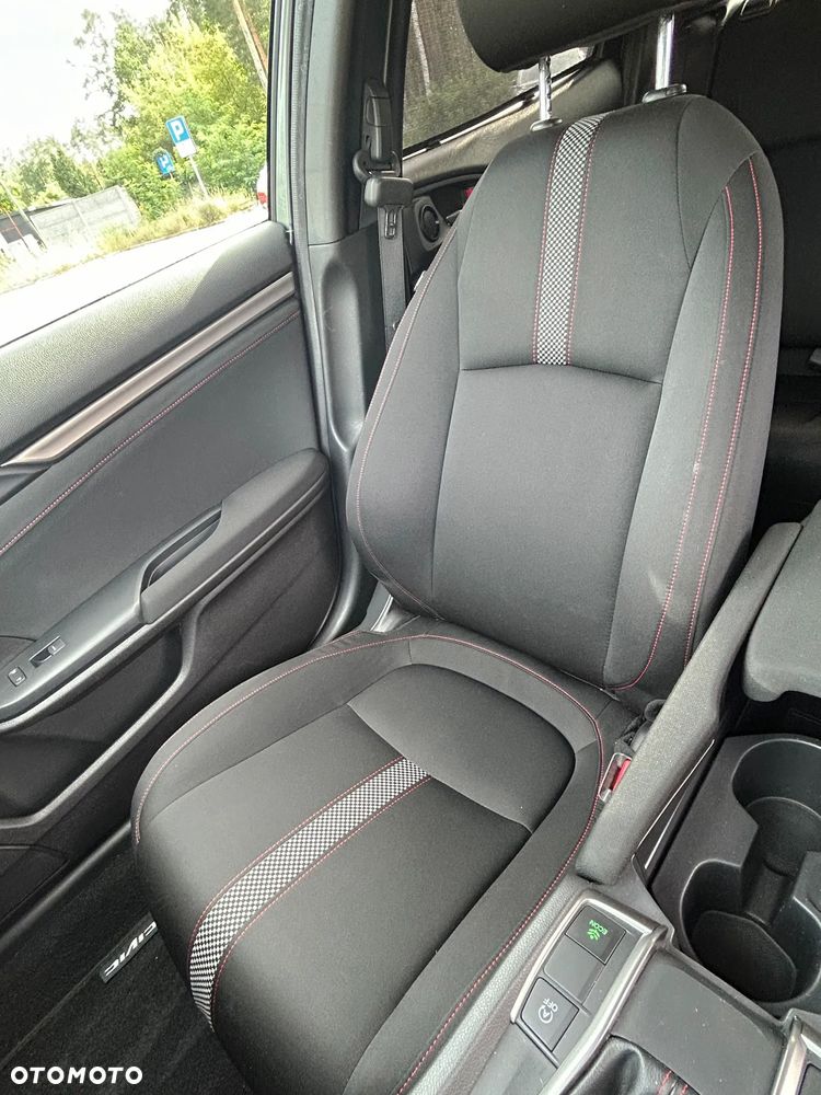 Honda Civic 1.0 T Comfort Sport Line - 13