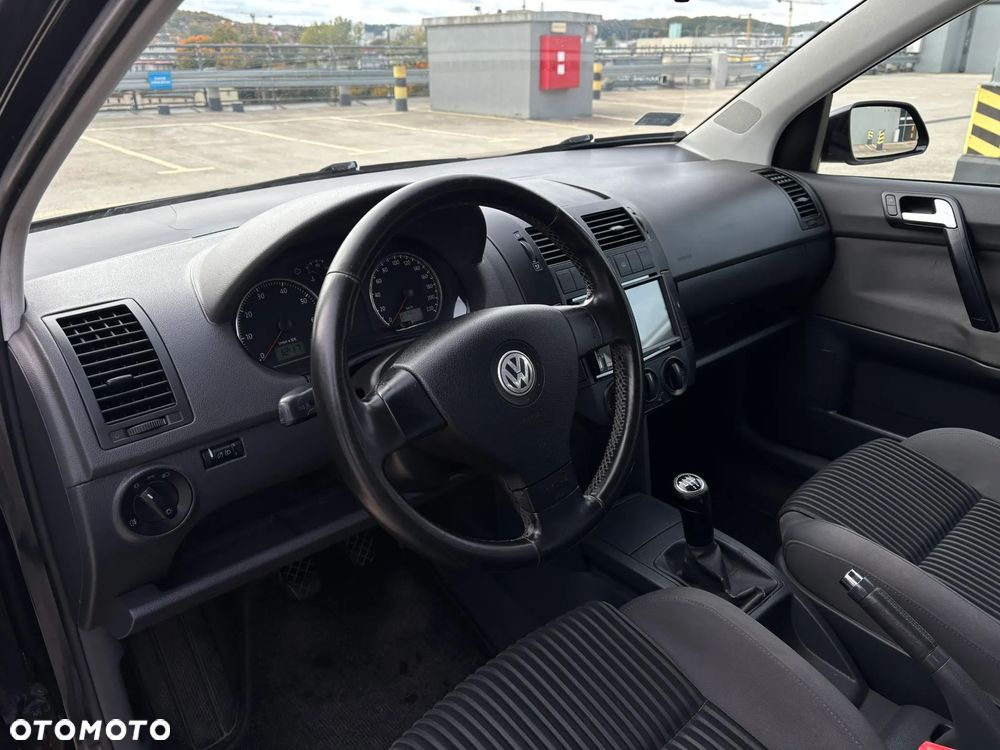 Volkswagen Polo 1.4 - 13