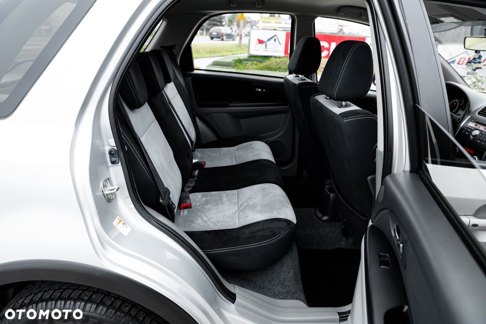 Suzuki SX4 1.6 Premium 4WD - 21