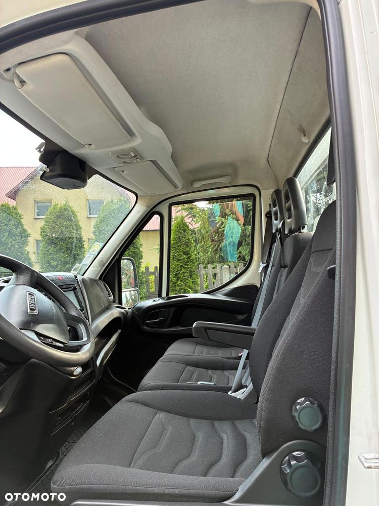 Iveco DAILY 35C17 - 12
