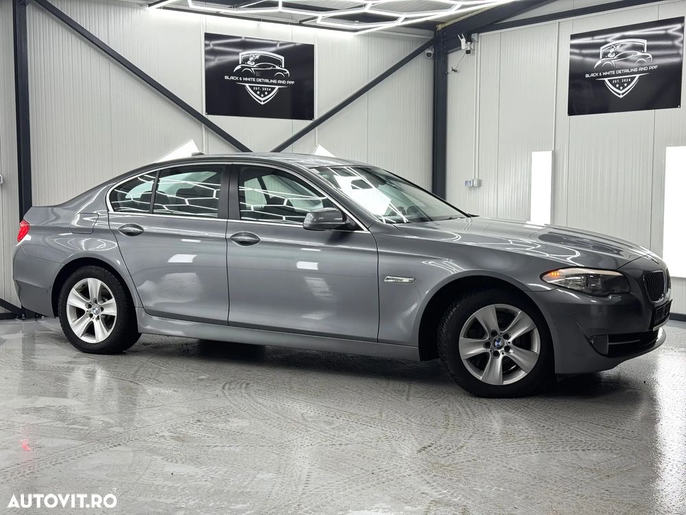 BMW Seria 5 525d Sport-Aut. - 11