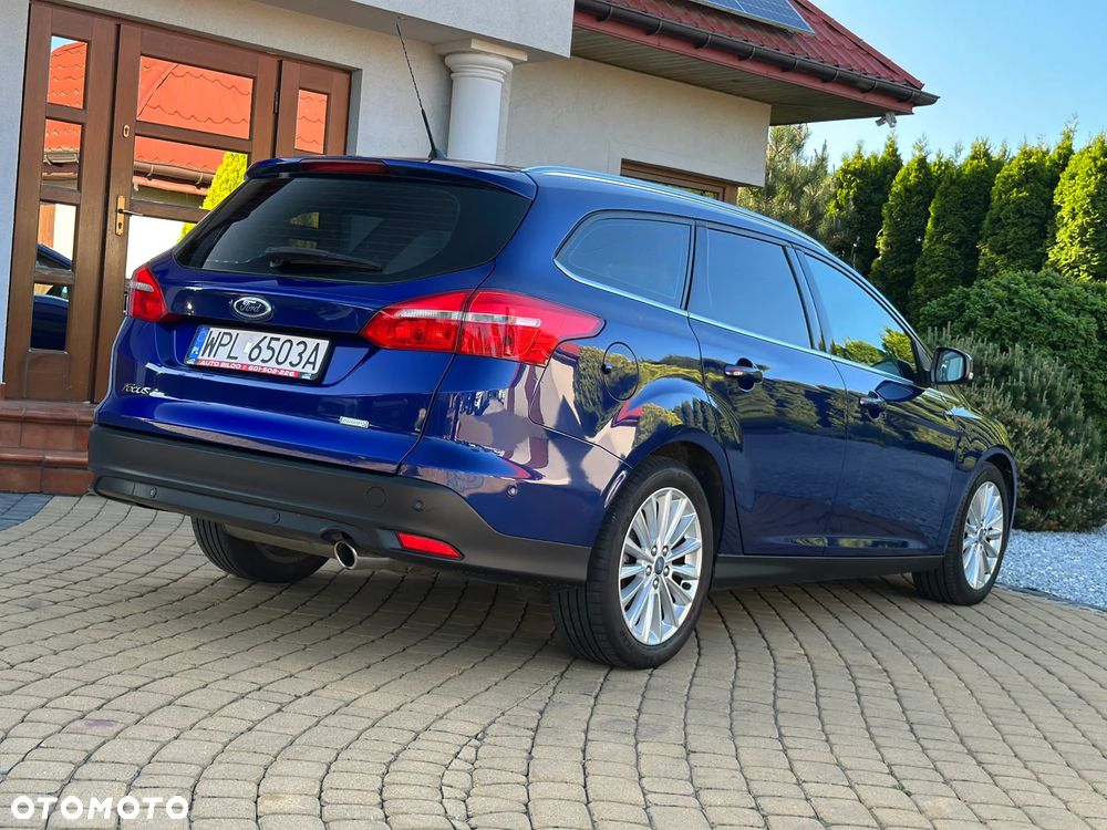 Ford Focus SW 1.5 EcoBoost S&S Sport - 28