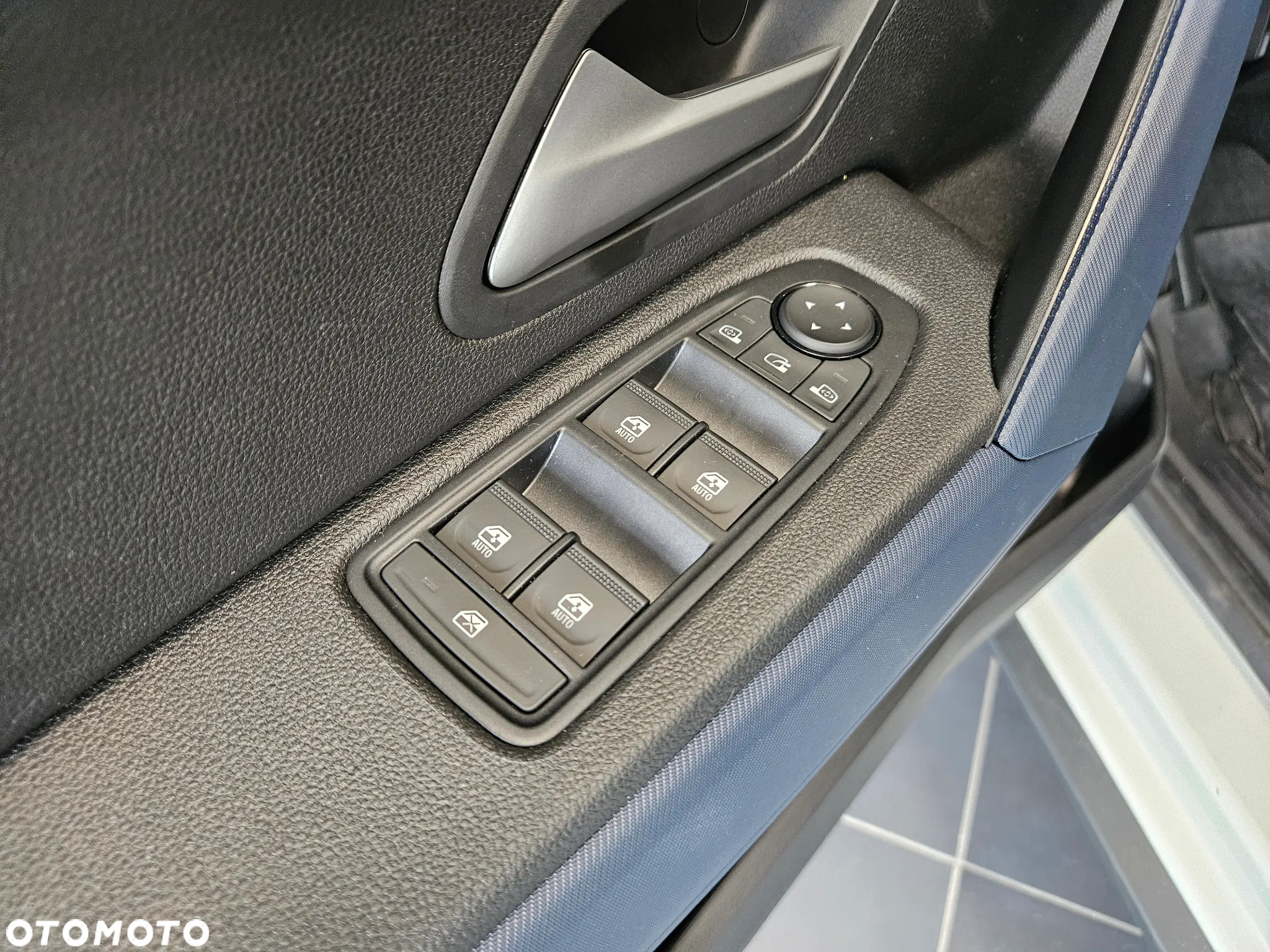Dacia Duster 1.6 Full Hybrid 140 Journey MMT - 21