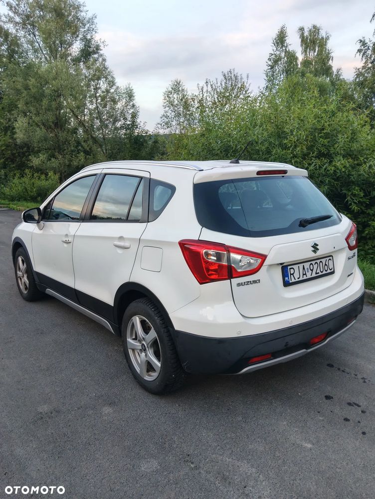 Suzuki S-Cross 1.6 Topline Edition 4WD - 2