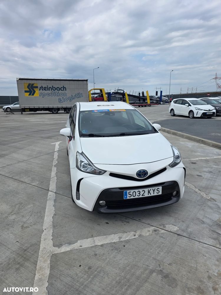 Toyota Prius+ - 1
