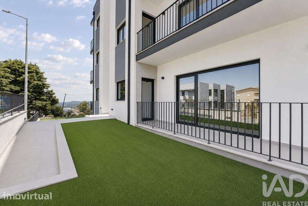 Prédio T3 em Cinfães de 233,00 m2 - Grande imagem: 3/30
