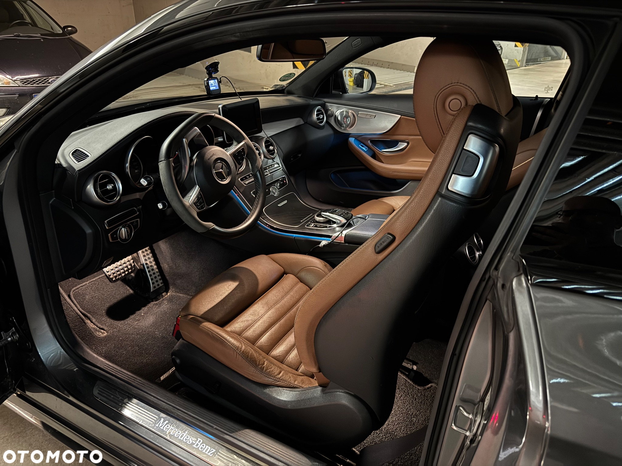 Mercedes-Benz Klasa C 300 9G-TRONIC - 4