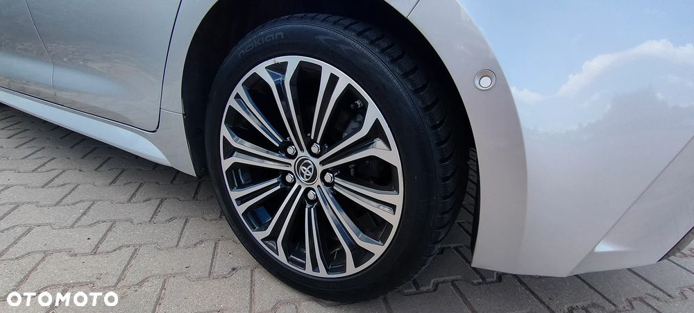 Toyota Corolla 1.8 Hybrid Executive - 15