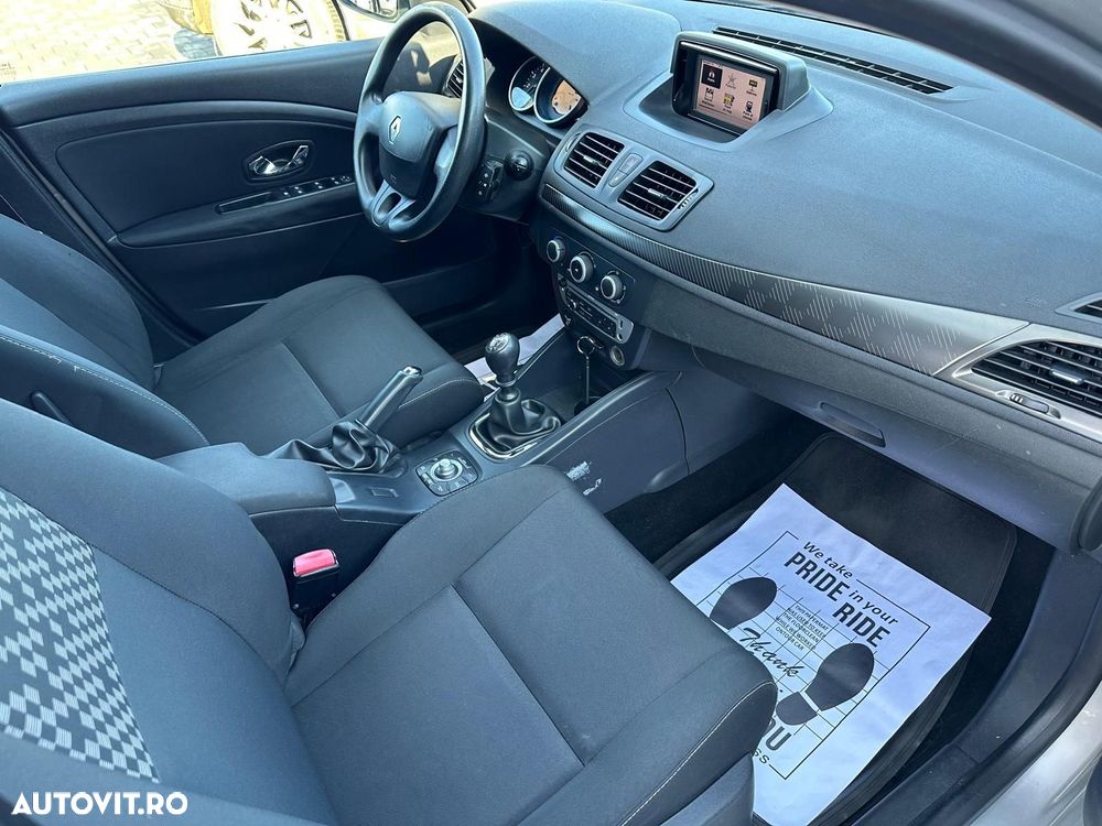 Renault Megane III 1.5 dCi Color Edition - 9