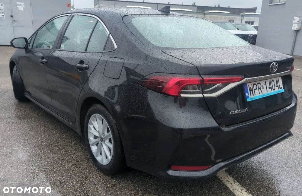 Toyota Corolla - 4