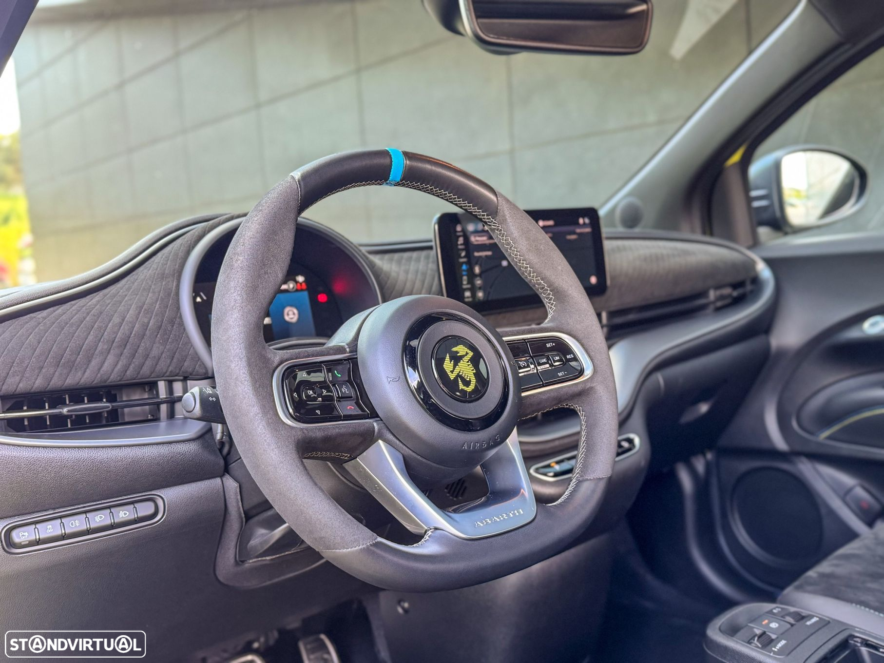 Abarth 500e - 23