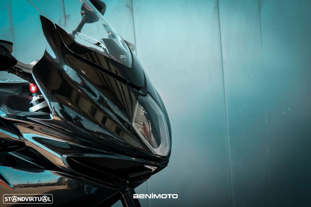 MV Agusta Turismo Veloce R - 16