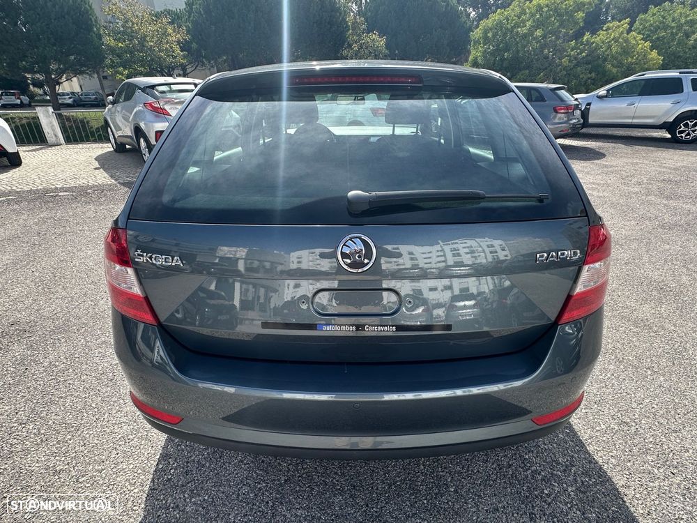 Skoda Rapid Spaceback 1.6 TDi Elegance - 4