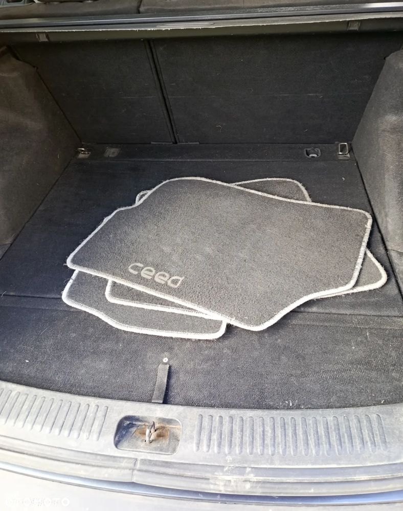 Kia Ceed 1.6 CRDi SW LX - 5