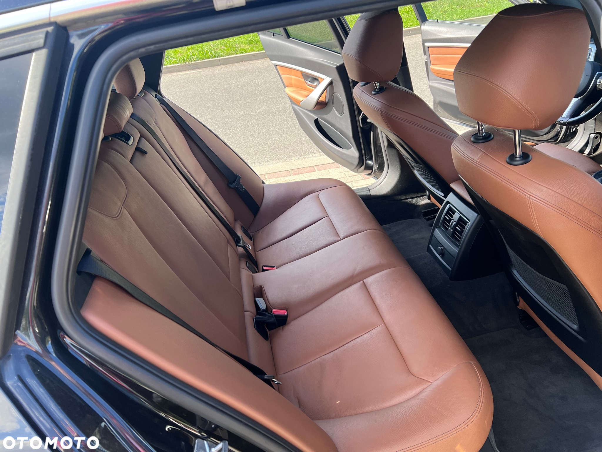 BMW Seria 3 320d xDrive M Sport - 16