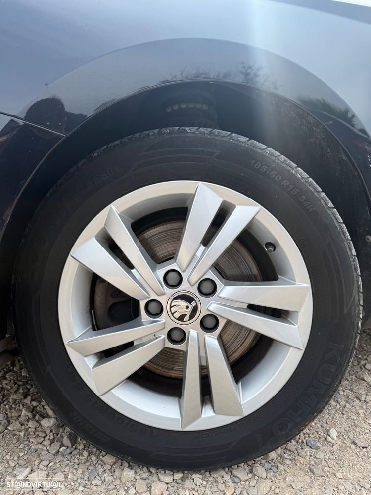 Skoda Fabia Break 1.0 TSI Ambition DSG - 11