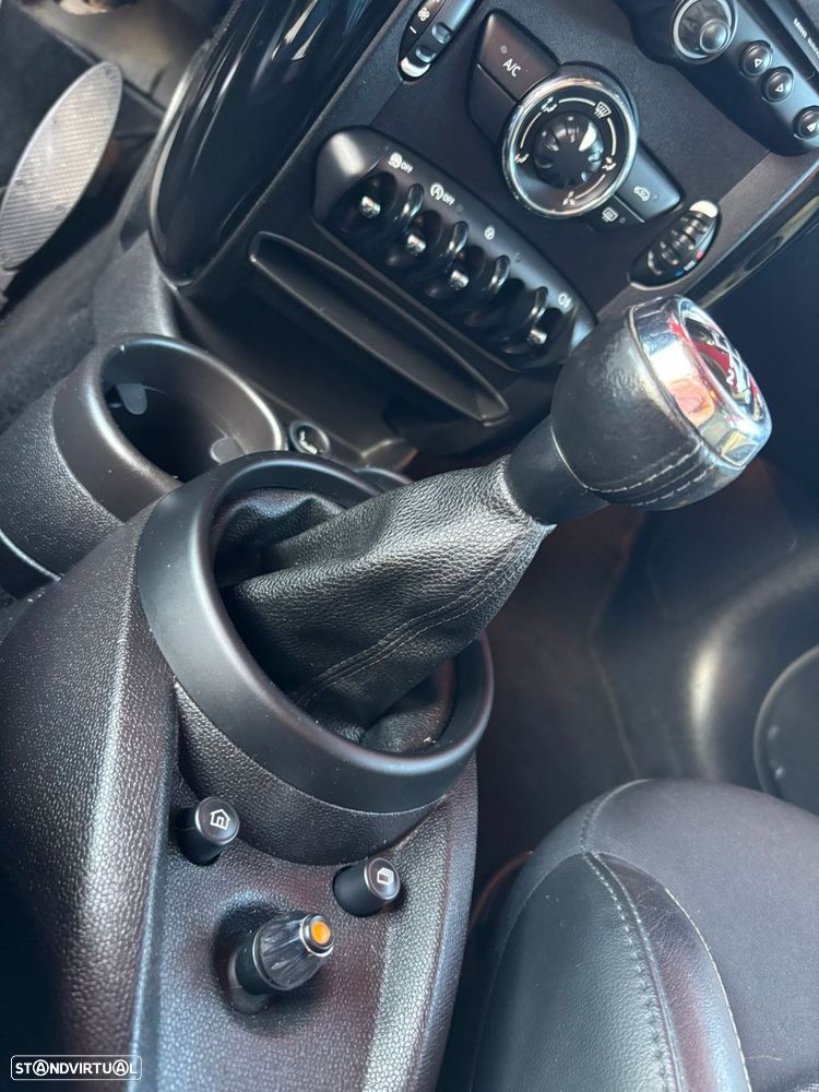 MINI Countryman Cooper D - 16