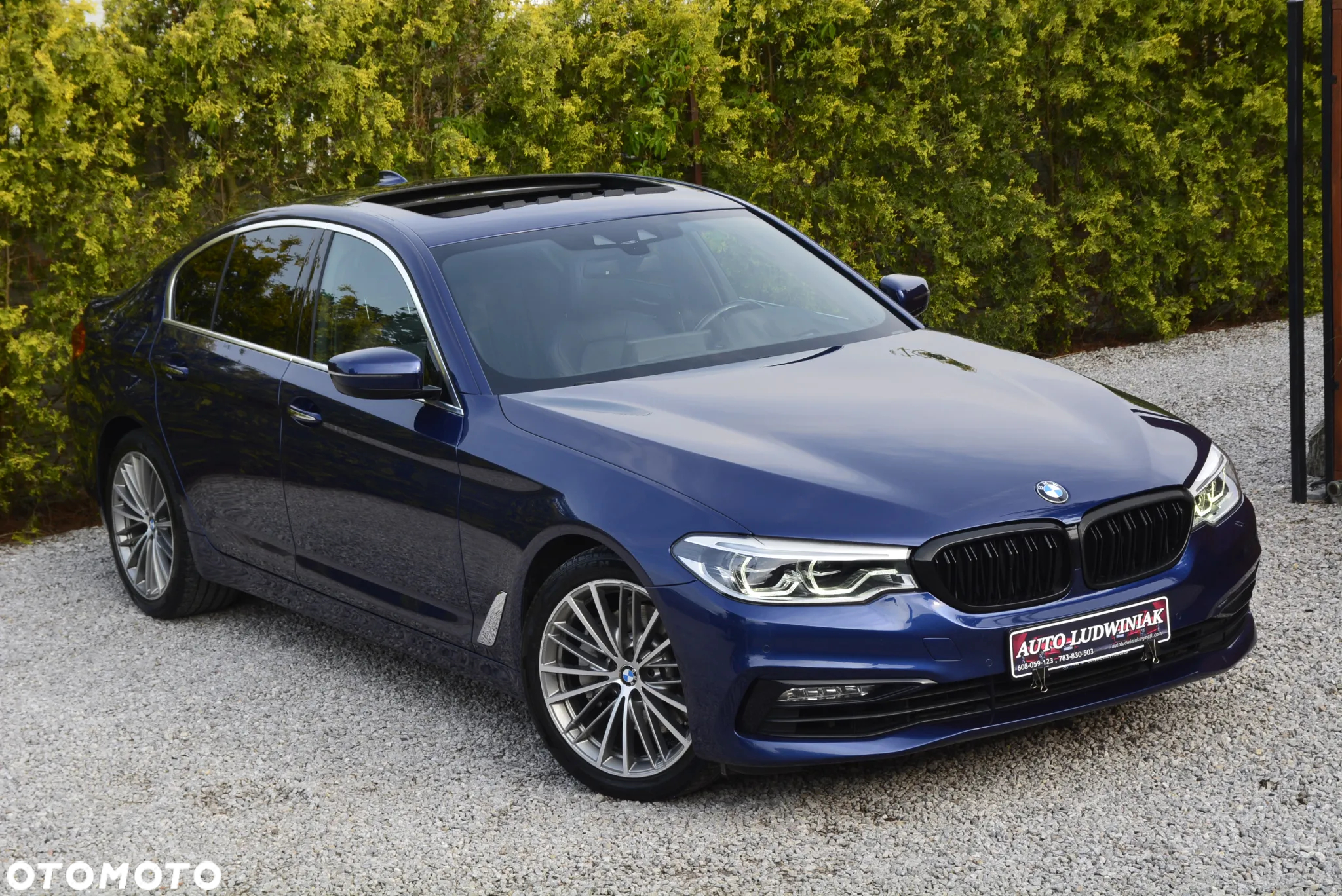 BMW Seria 5 530i Sport Line sport - 14