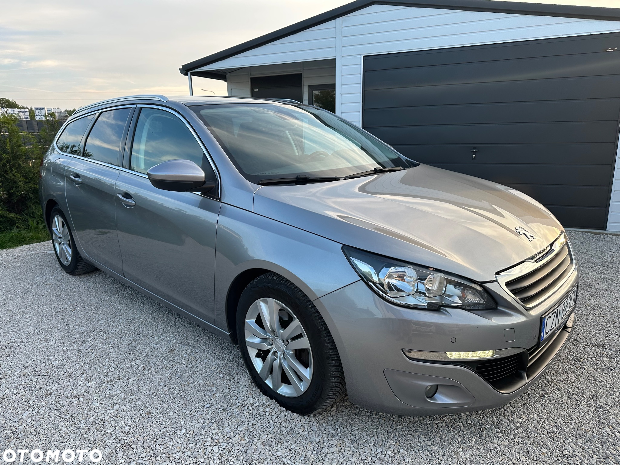 Peugeot 308 1.6 BlueHDi Allure S&S - 26