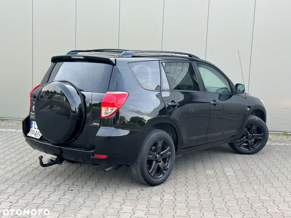 Toyota RAV4 - 3