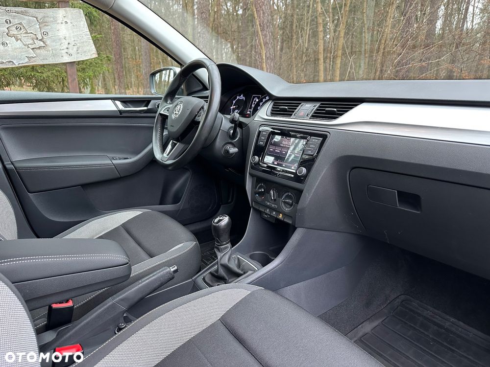 Skoda RAPID 1.0 TSI Ambition - 9