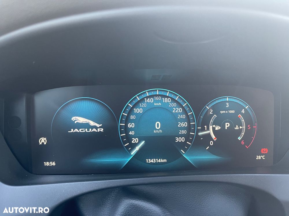 Jaguar F-Pace 20d AWD Aut. Prestige - 9