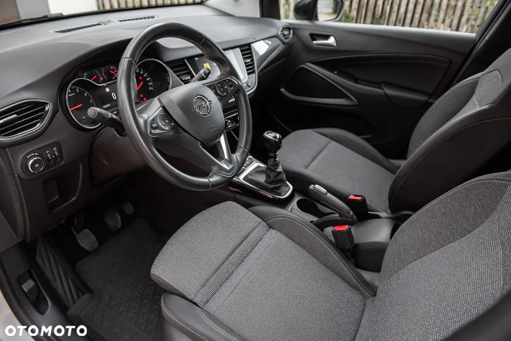 Opel Crossland 1.2 Business Elegance - 12