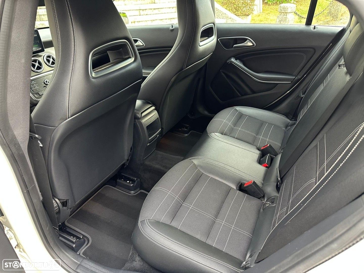 Mercedes-Benz CLA 180 d Shooting Brake - 29